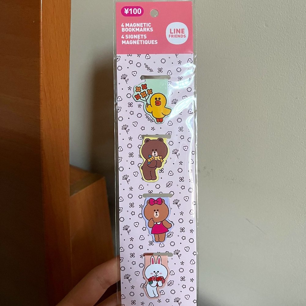 NWT Line Friends Magnetic Bookmarks